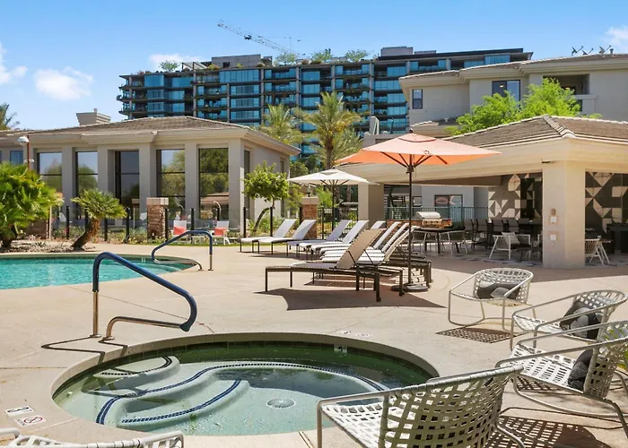 Apartment Cozysuites At Kierland Commons With Pool #16 *