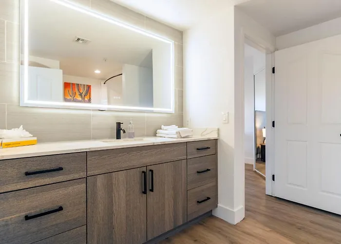 Cozysuites At Kierland Commons With Pool #16 * Scottsdale