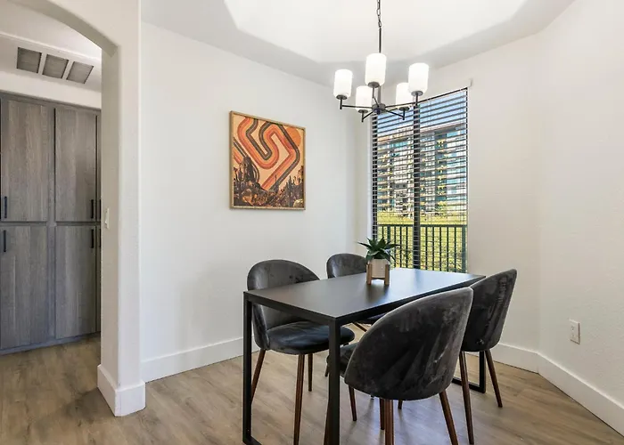 Cozysuites At Kierland Commons With Pool #16