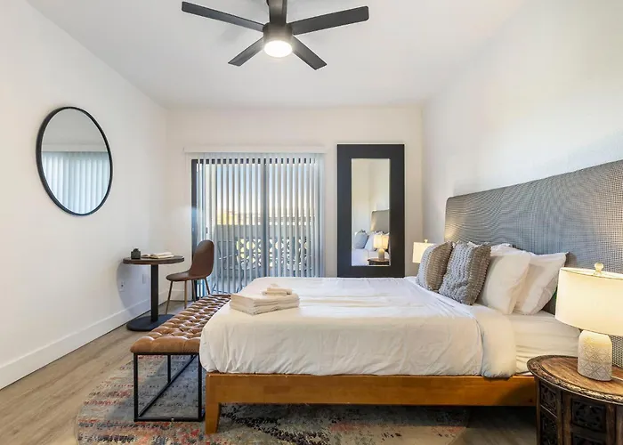 Cozysuites At Kierland Commons With Pool #16 *