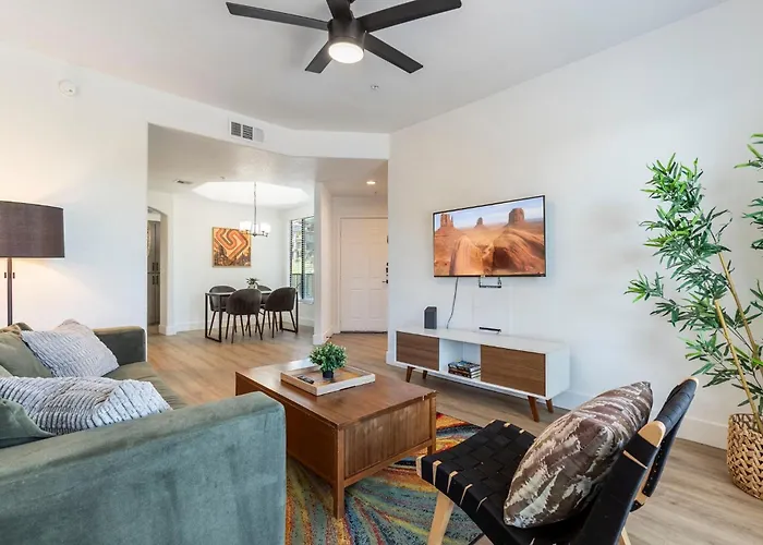 Apartment Cozysuites At Kierland Commons With Pool #16